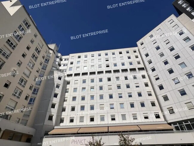 Plus de détails pour Bureau à vendre