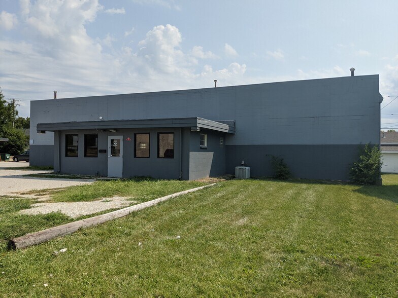 250 S Kinzie Ave, Bradley, IL à vendre - Photo principale – Image 1 sur 52