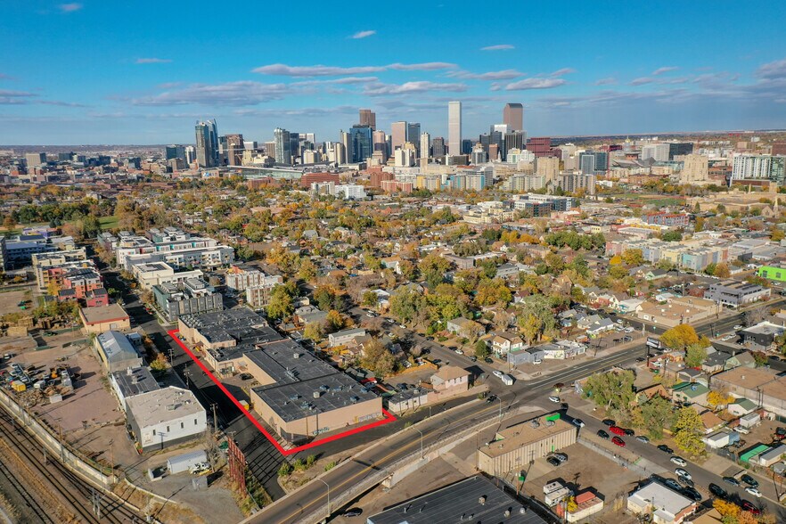890 Navajo St, Denver, CO à louer - Photo de l’immeuble – Image 2 sur 14