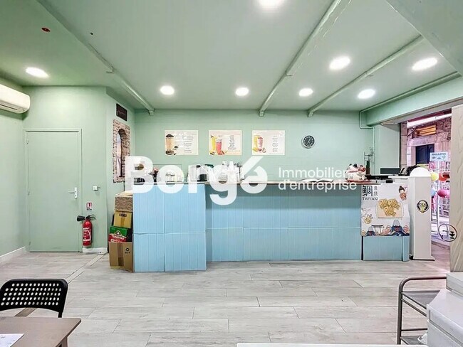 Plus de détails pour Local commercial à vendre