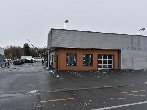 1530 Boul Saint-Charles, Drummondville, QC à louer - Photo de l’immeuble – Image 3 sur 9