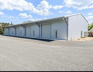 Plus de détails pour 203 Goat Creek Cutoff Rd, Kerrville, TX - Industriel/Logistique à louer