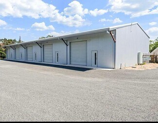 Plus de détails pour 203 Goat Creek Cutoff Rd, Kerrville, TX - Industriel/Logistique à louer