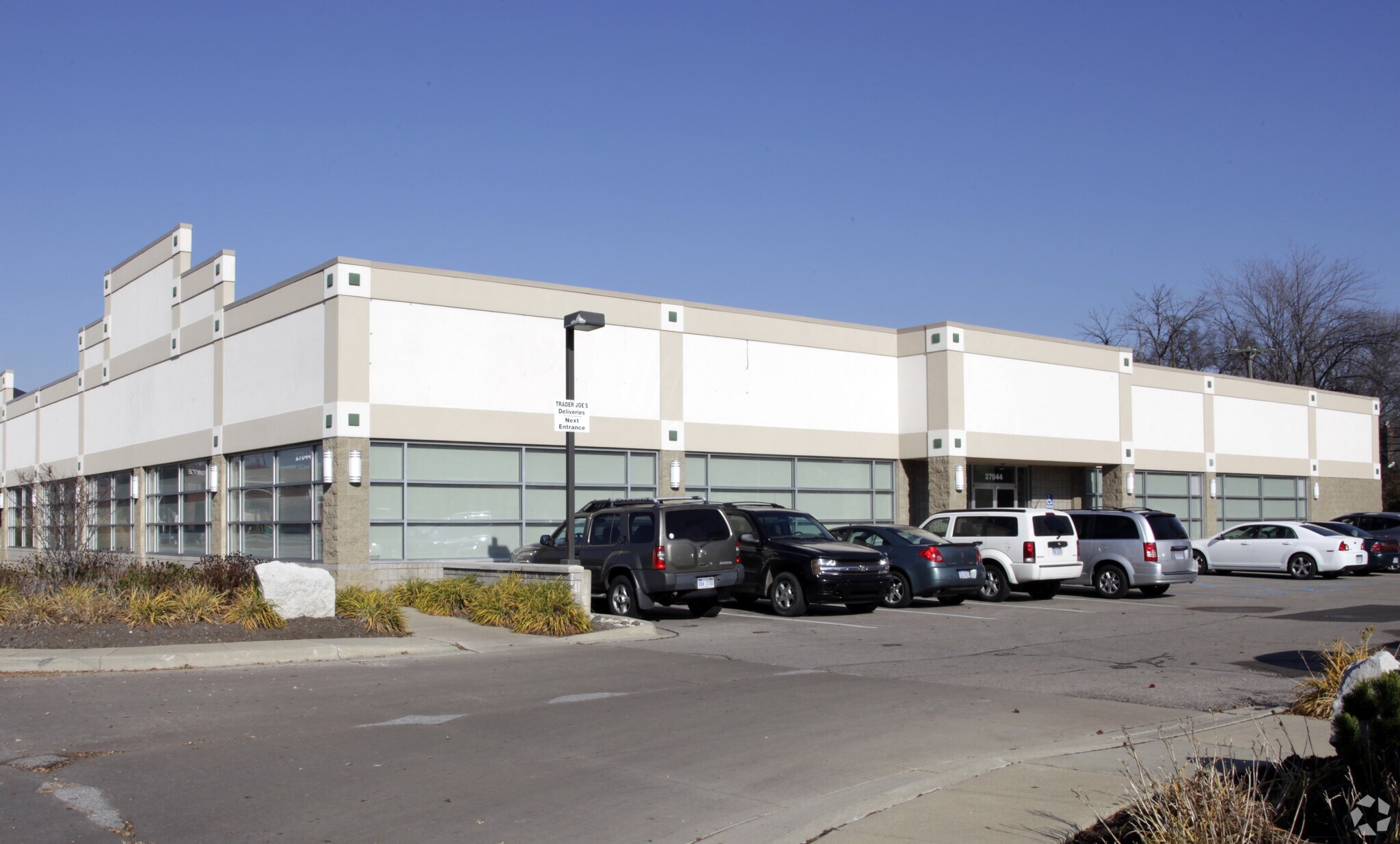 27844-27880 Woodward Ave, Royal Oak, MI à louer Photo de l’immeuble– Image 1 sur 2