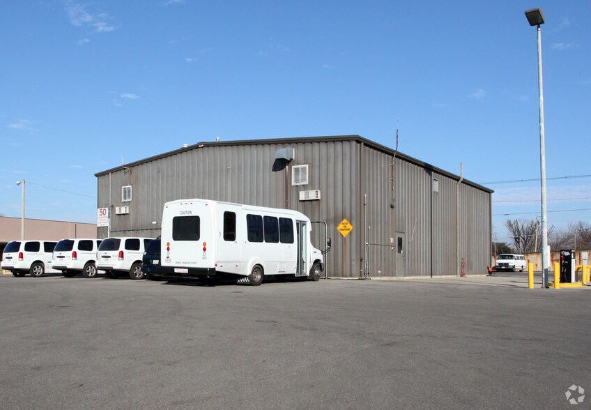 50 W Leffels Ln, Springfield, OH à louer - Photo principale – Image 1 sur 11
