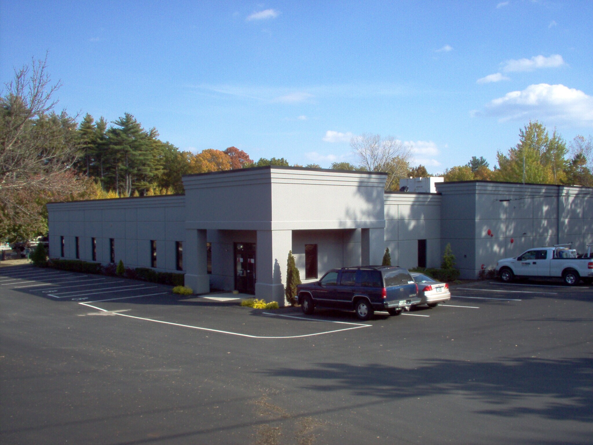 15 Keewaydin Dr, Salem, NH à louer Photo de l’immeuble– Image 1 sur 6