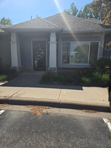 3161-3169 Fernbrook Ln, Plymouth, MN à vendre - Photo de l’immeuble – Image 1 sur 14