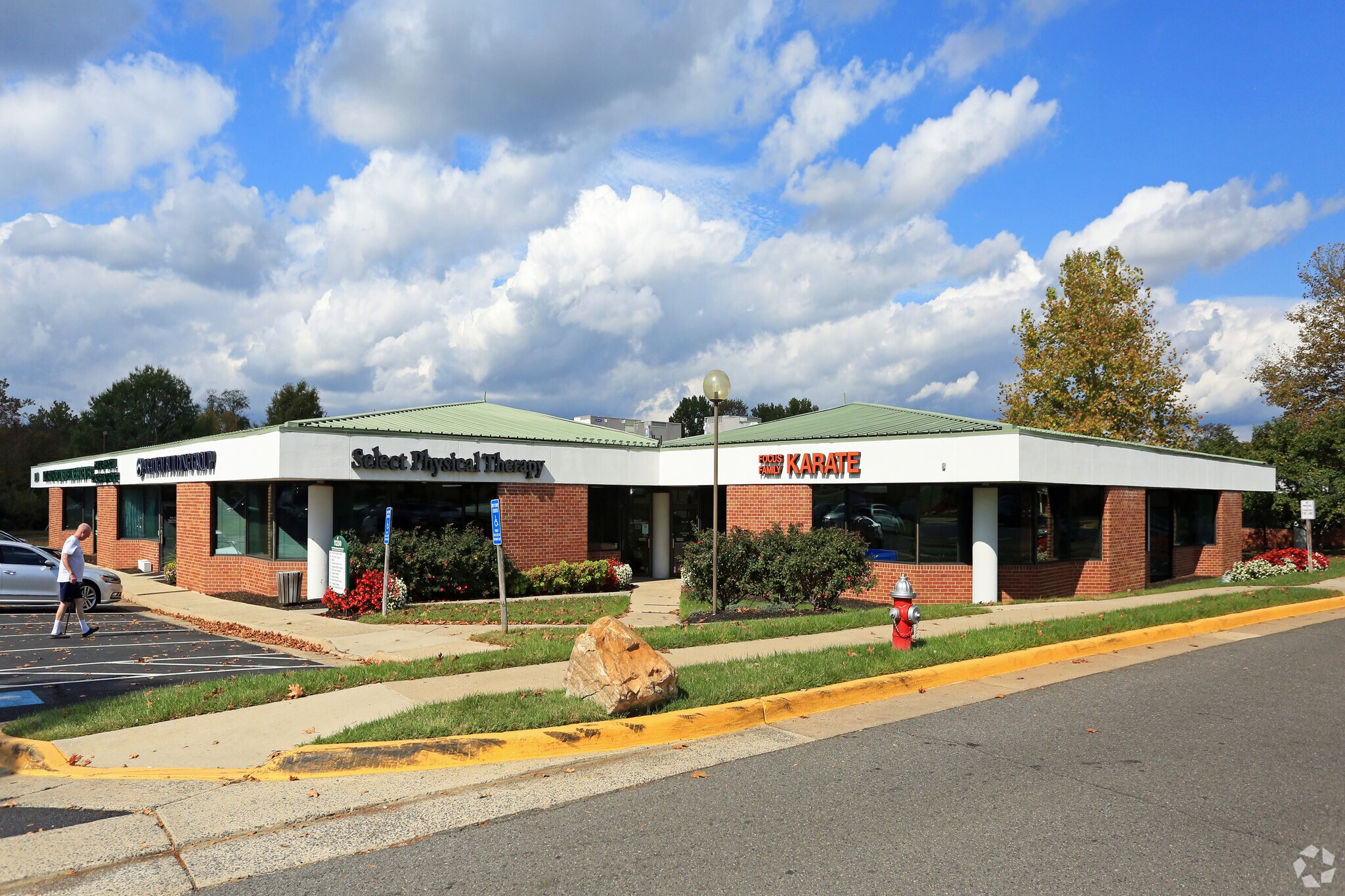 11230 Waples Mill Rd, Fairfax, VA à louer Photo principale– Image 1 sur 3