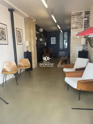 Plus de détails pour Local commercial à louer