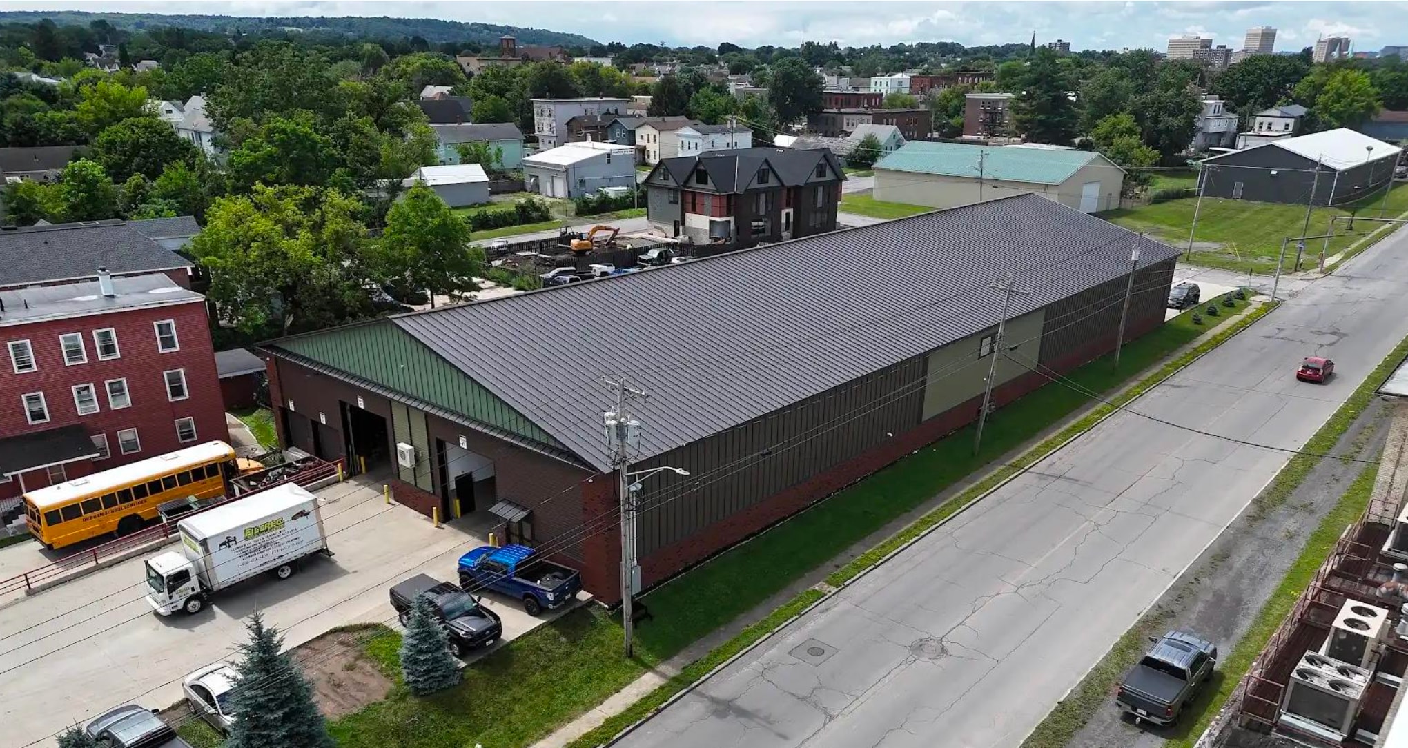 1000 Broad St, Utica, NY à louer Photo de l’immeuble– Image 1 sur 3