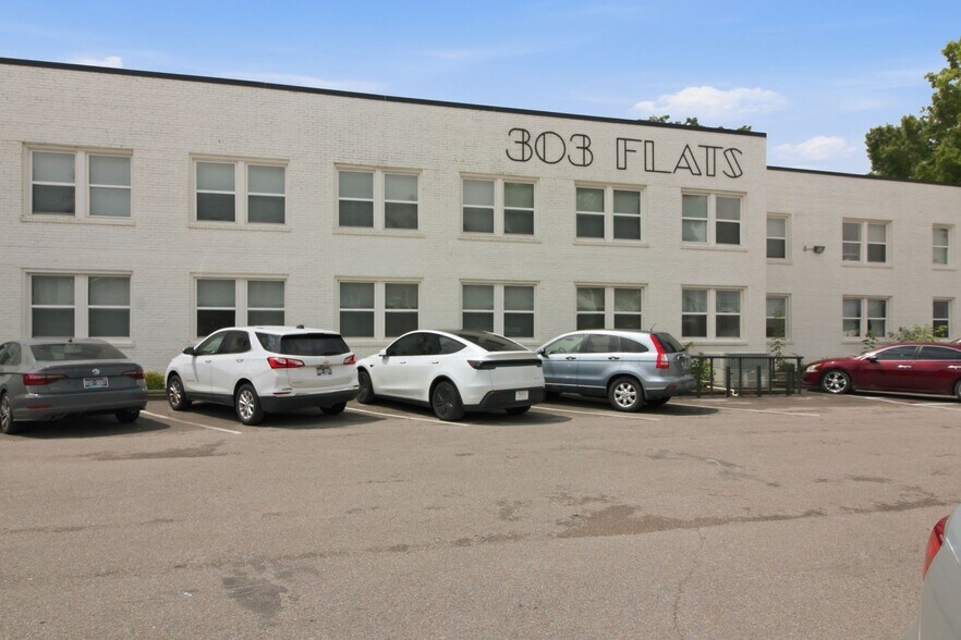 303 S Poplar St, Paris, TN à vendre - Photo de l’immeuble – Image 3 sur 22
