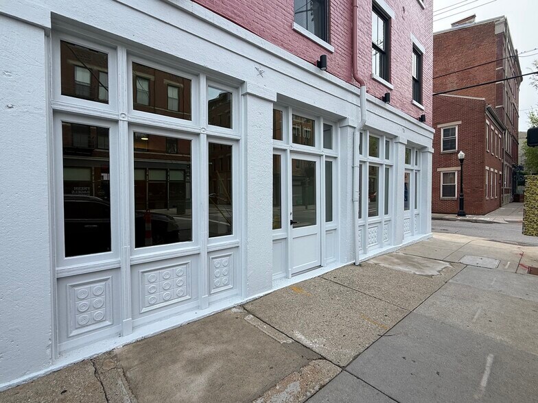 1400 Walnut St, Cincinnati, OH à louer - Photo de l’immeuble – Image 3 sur 12