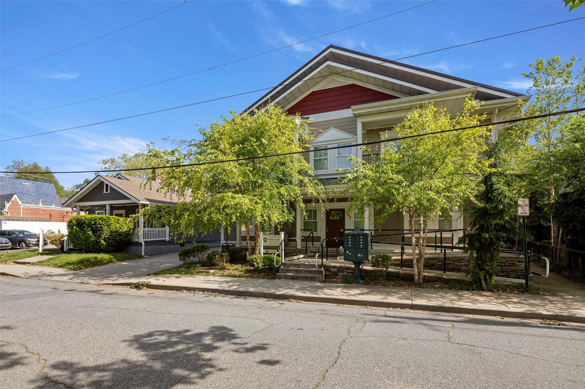 135 Broad St, Asheville, NC à vendre Photo principale– Image 1 sur 28