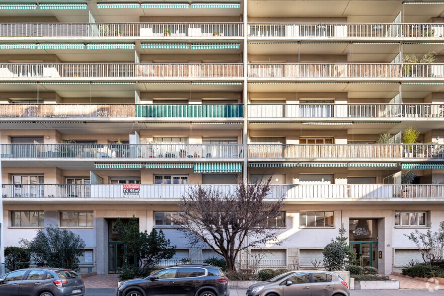 105-109 Rue Sully, Lyon à louer - Photo de l’immeuble – Image 3 sur 4