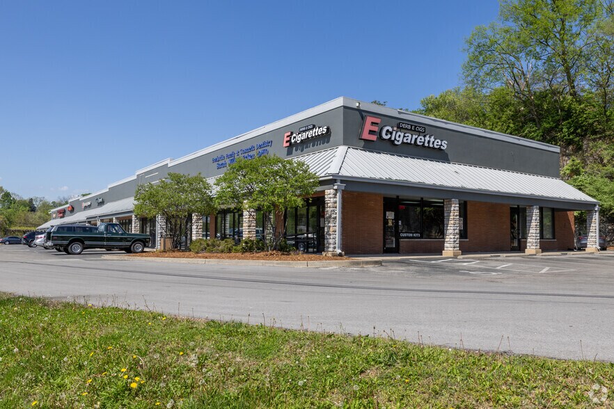 3501 Poplar Level Rd, Louisville, KY à louer - Photo de l’immeuble – Image 2 sur 3
