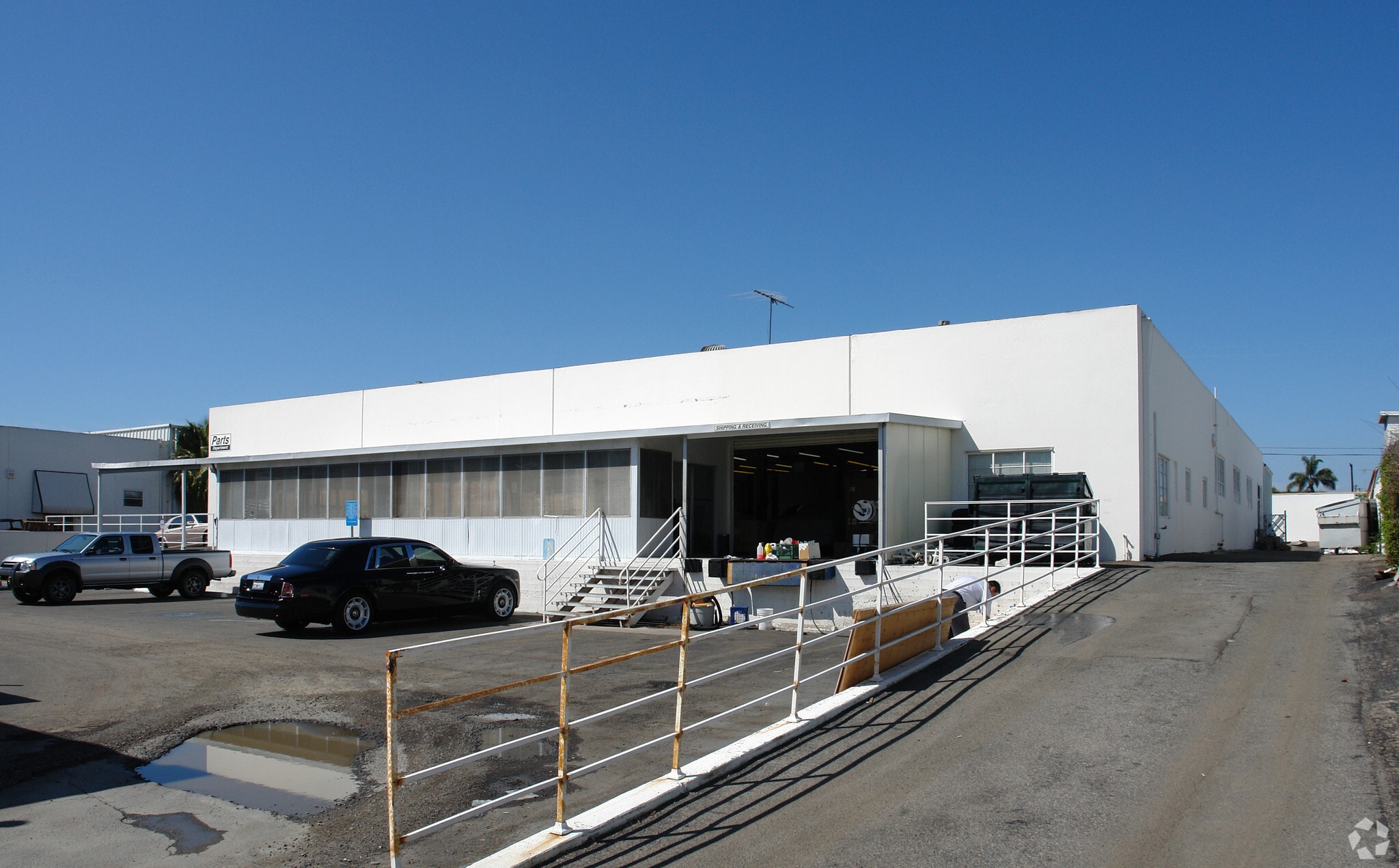 720 W 17th St, Costa Mesa, CA à louer Photo principale– Image 1 sur 3