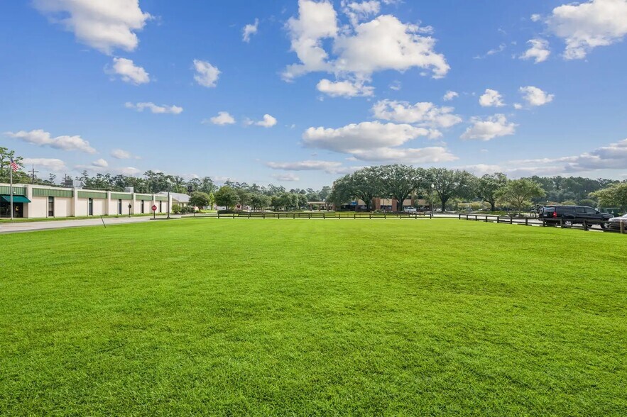 5100 Village Walk, Covington, LA à vendre - Photo de l’immeuble – Image 2 sur 18