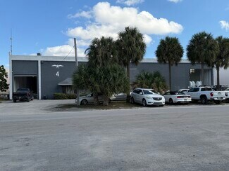 Plus de détails pour 13165 NW 47th Ave, Opa Locka, FL - Industriel/Logistique à louer