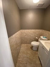 3673 Exchange Ave, Naples, FL à louer Photo intérieure– Image 1 sur 6