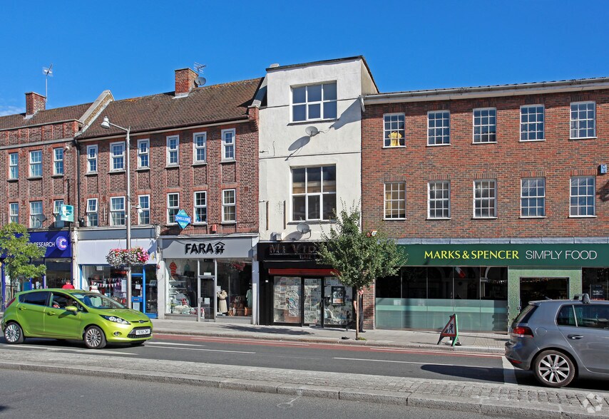 6 Heath Rd, Twickenham à vendre - Photo de l’immeuble – Image 2 sur 4