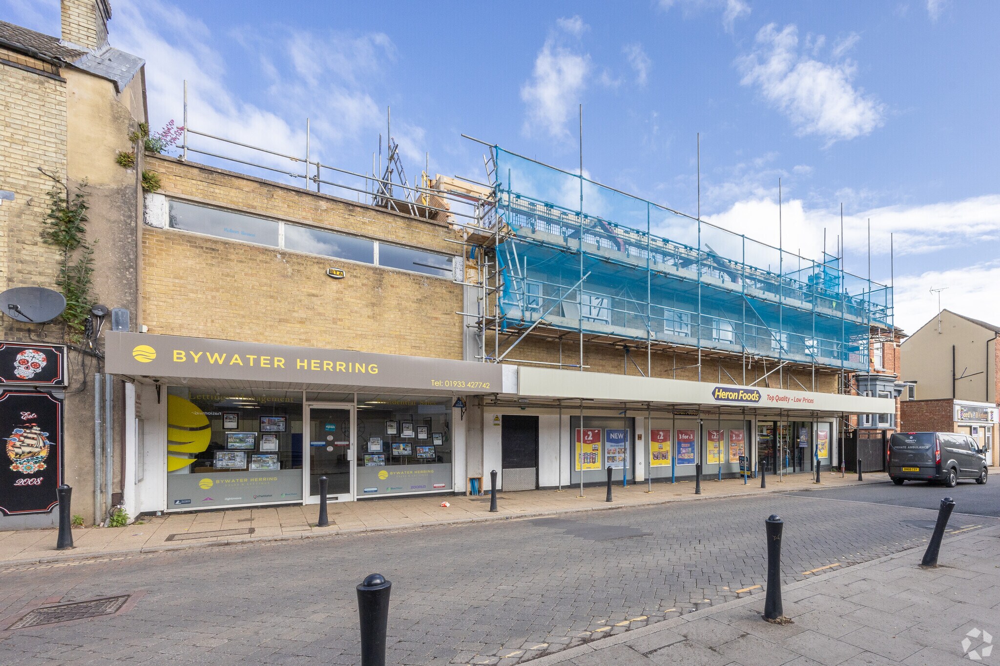 36-42 High St, Irthlingborough à vendre Photo principale– Image 1 sur 10