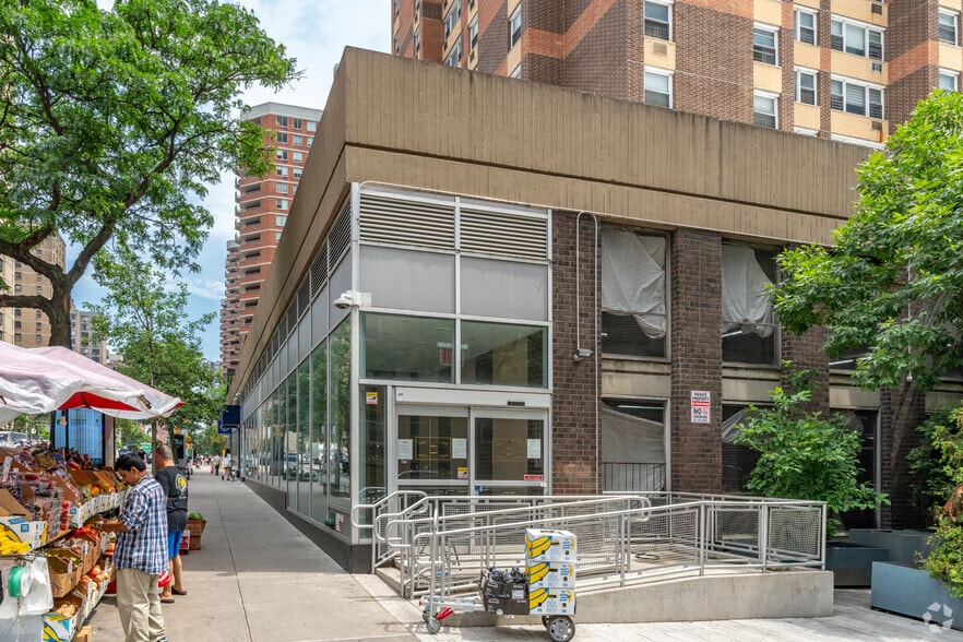 444 2nd Ave, New York, NY à louer - Photo de l’immeuble – Image 3 sur 5