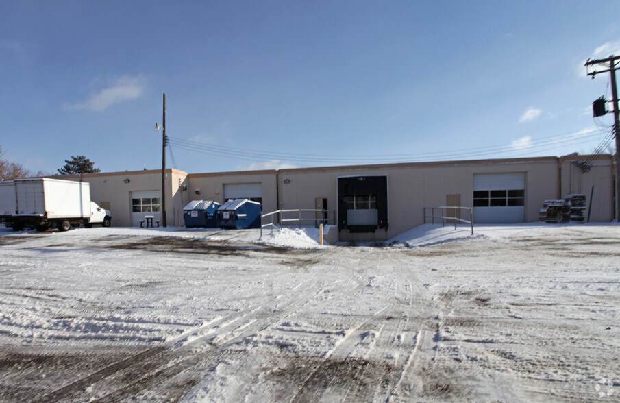 9270 S Bryant Ave, Bloomington, MN à vendre - Photo de l’immeuble – Image 2 sur 2