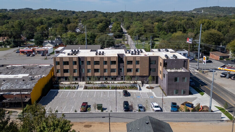 1090 Haysboro Ave, Nashville, TN à vendre - Photo de l’immeuble – Image 3 sur 47