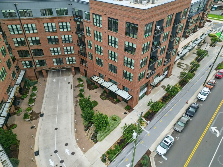 515 Jordan Pl, Charlotte, NC à louer - Photo de l’immeuble – Image 2 sur 6