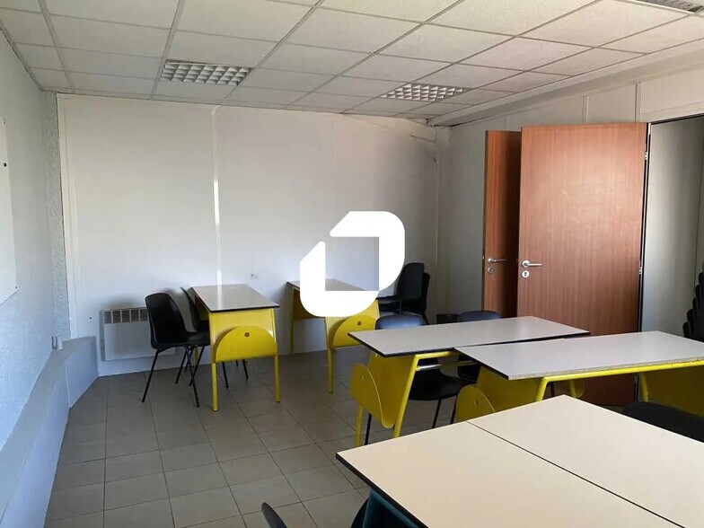 Bureau dans Mérignac à louer - Photo de l’immeuble – Image 3 sur 10