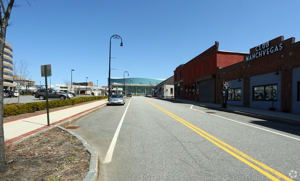 72 Old Granite St, Manchester, NH à vendre - Photo de l’immeuble – Image 2 sur 4