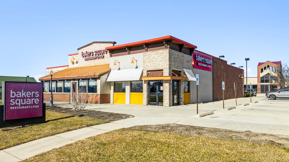 2020 75th St, Woodridge, IL à vendre - Photo de l’immeuble – Image 2 sur 9