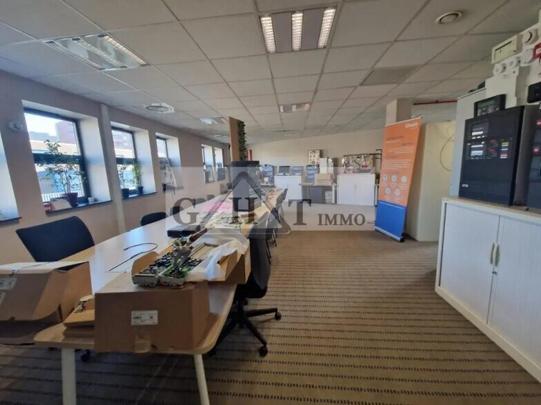 Bureau dans Ivry-sur-Seine à louer - Photo de l’immeuble – Image 1 sur 6