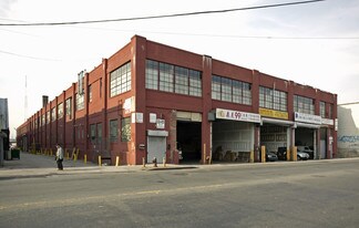 Plus de détails pour 52-07 Flushing Ave, Maspeth, NY - Local d'activités à louer