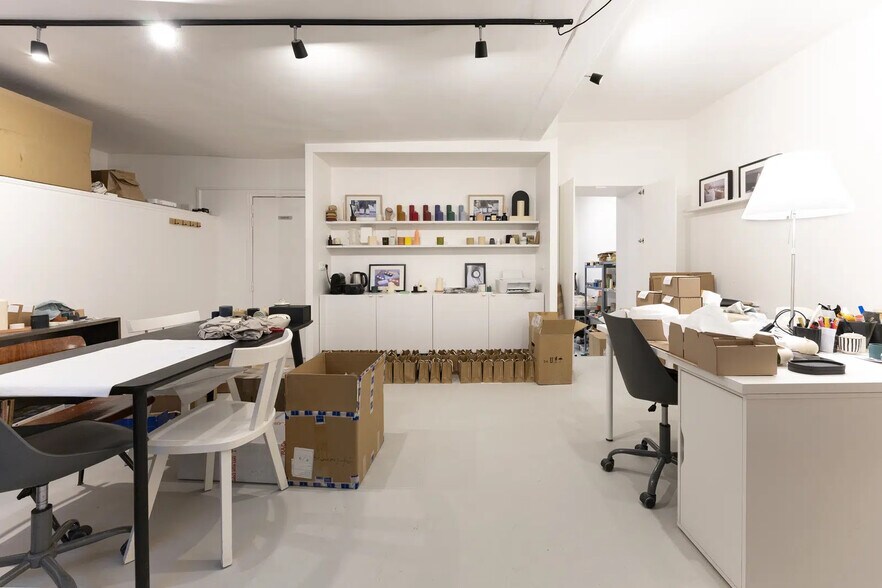 Bureau dans Paris à vendre - Photo de l’immeuble – Image 2 sur 12
