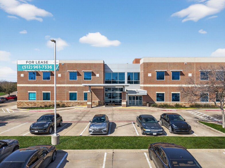 341 Wheatfield Dr, Sunnyvale, TX à louer - Photo de l’immeuble – Image 3 sur 31