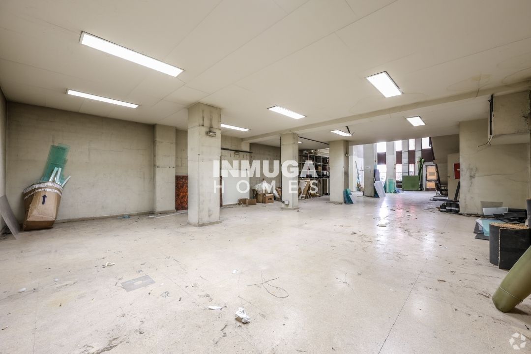Immeuble residentiel dans Madrid, Madrid à vendre Photo intérieure– Image 1 sur 2