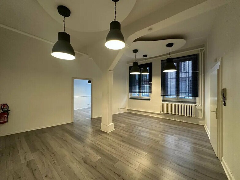 Bureau dans Strasbourg à louer - Photo intérieure – Image 2 sur 3