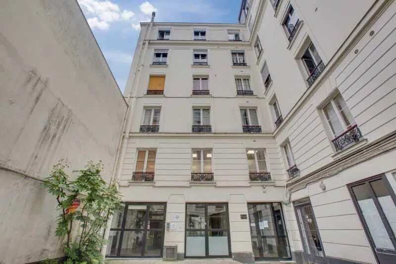 205 Rue Du Faubourg Saint-Martin, Paris à louer Photo de l’immeuble– Image 1 sur 2