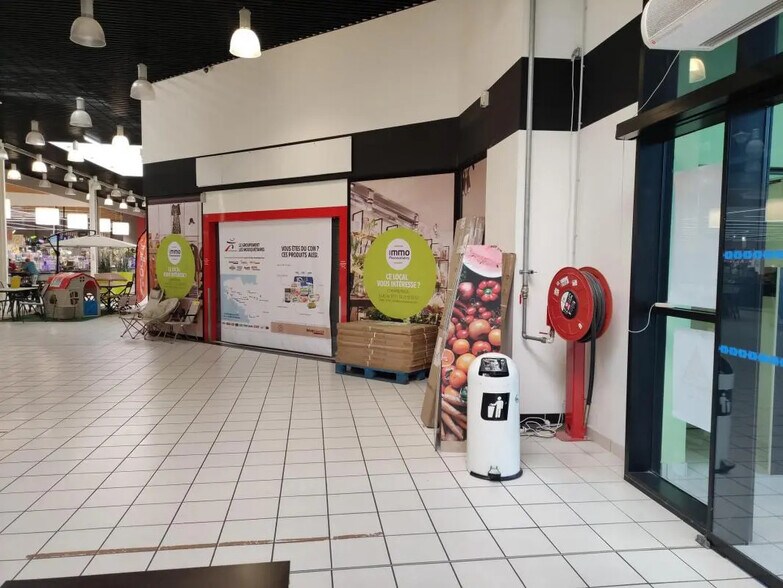 Local commercial dans Douarnenez à louer - Photo de l’immeuble – Image 2 sur 3