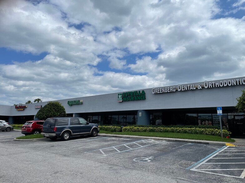 8204 Crystal Clear Ln, Orlando, FL à louer - Photo de l’immeuble – Image 3 sur 8
