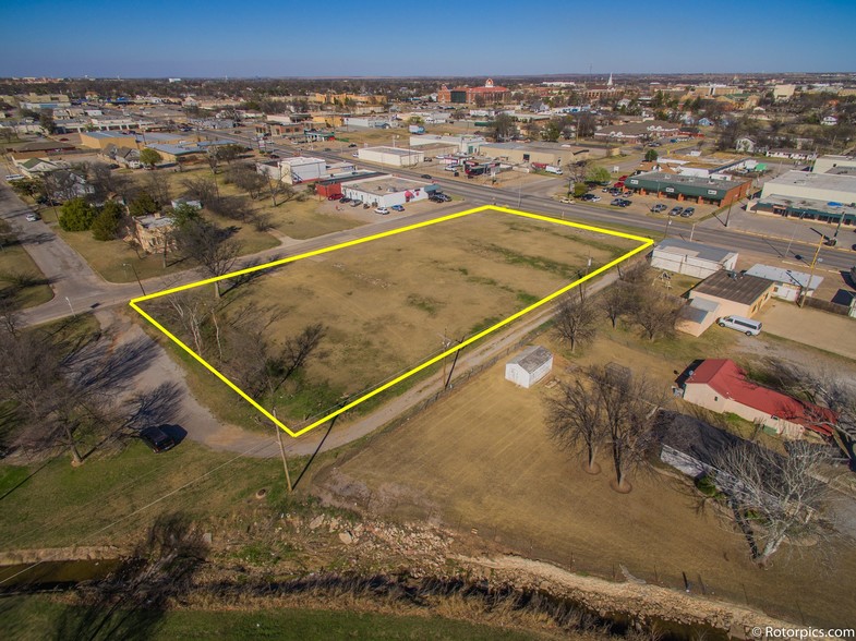 1102-1112 SW E Ave, Lawton, OK à vendre - Aérien – Image 1 sur 1