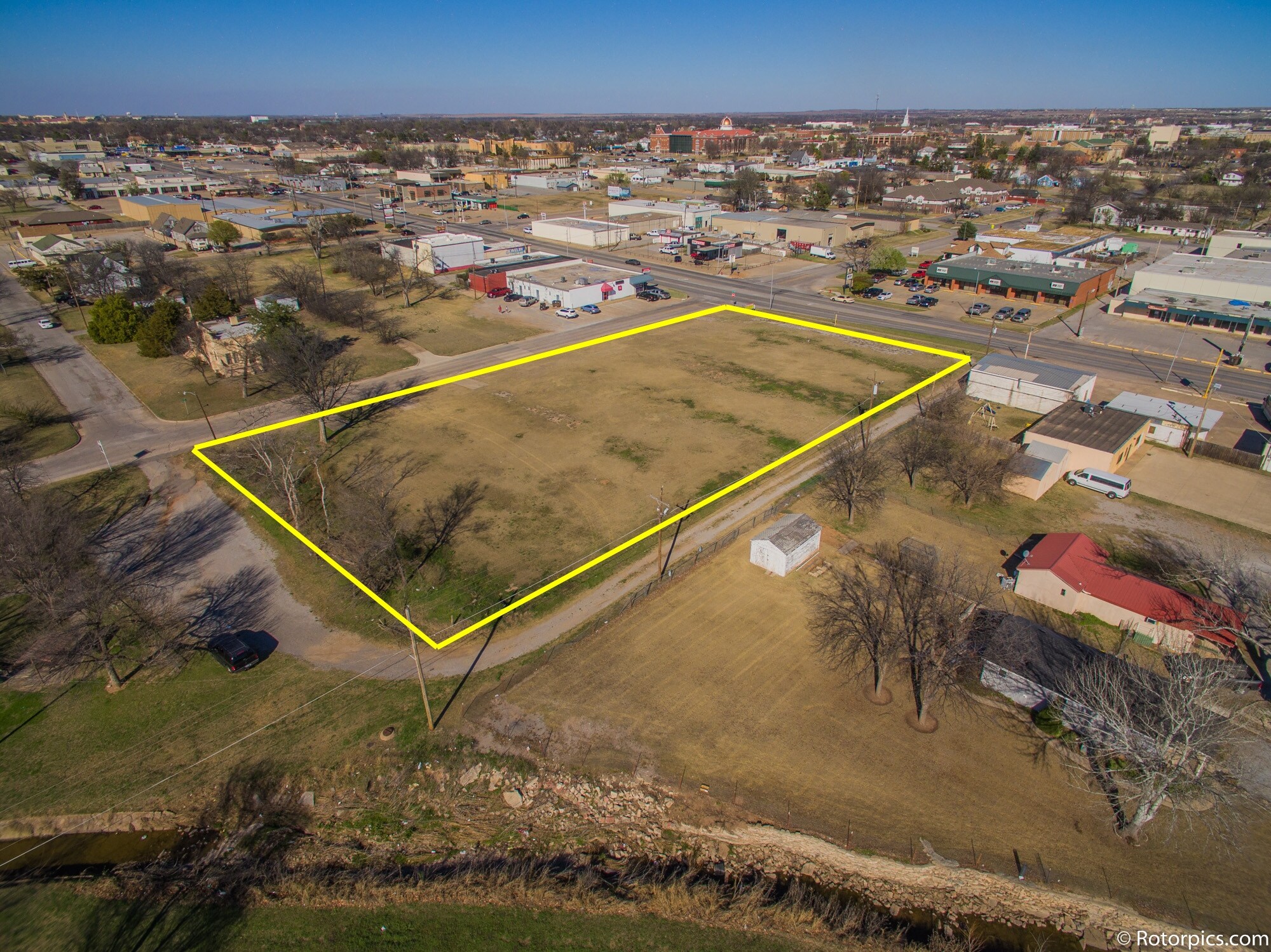 1102-1112 SW E Ave, Lawton, OK à vendre Aérien– Image 1 sur 2