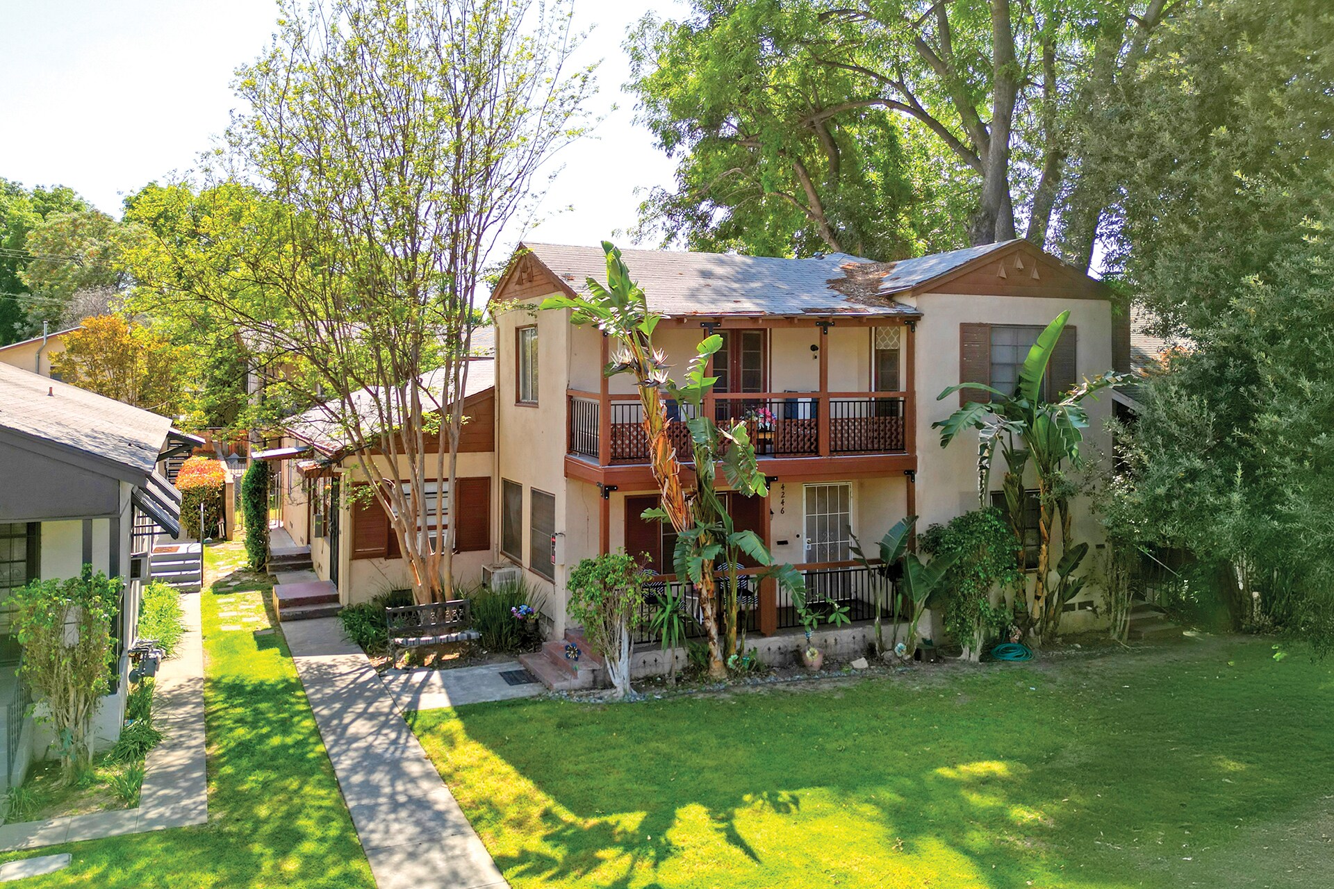 4250 10th St, Riverside, CA à vendre Photo de l’immeuble– Image 1 sur 8