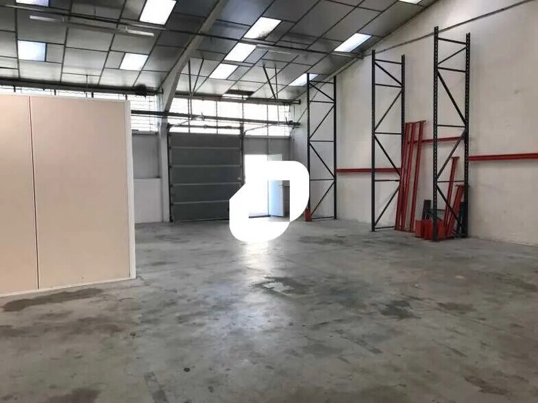 Bureau dans SAINT-OUEN-L'AUMONE à louer - Photo de l’immeuble – Image 3 sur 25