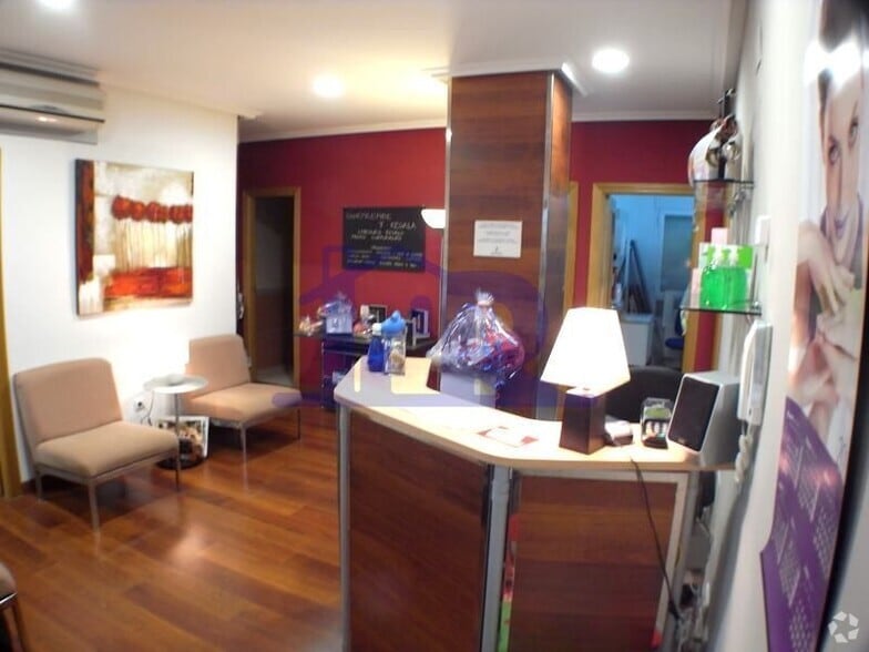 Local commercial dans Cuenca, Cuenca à louer - Photo intérieure – Image 1 sur 1
