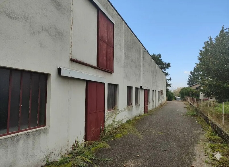 Local d'activités dans Domarin à vendre - Photo de l’immeuble – Image 2 sur 4