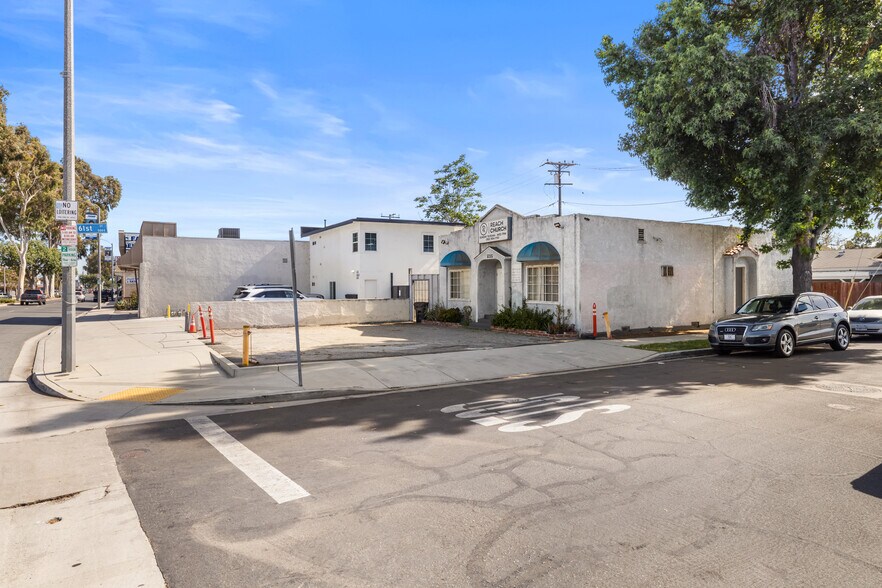 6095 Atlantic Ave, Long Beach, CA à vendre - Photo de l’immeuble – Image 2 sur 15