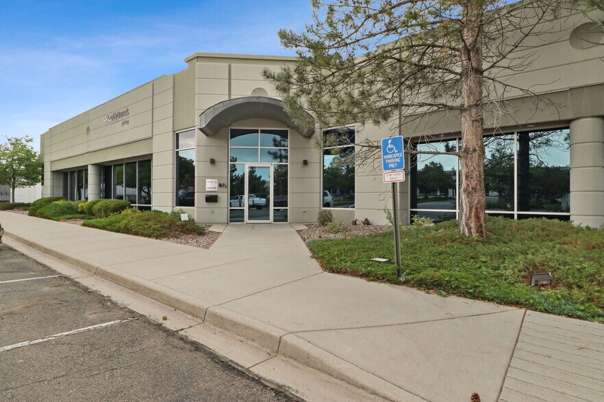 4855 Ward Rd, Wheat Ridge, CO à louer - Photo de l’immeuble – Image 3 sur 27
