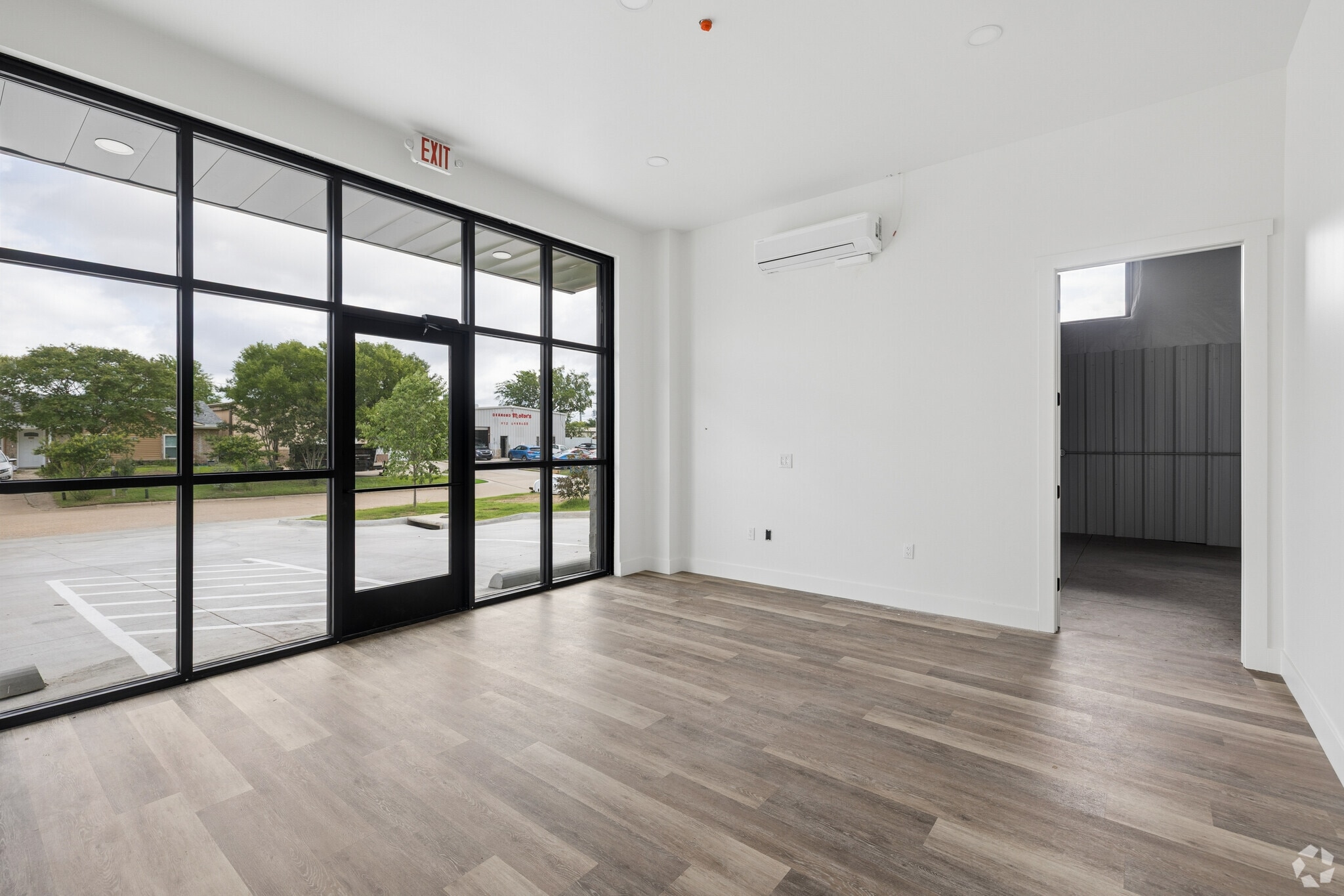 2357 Doreen St, Grand Prairie, TX à louer Hall d’entrée– Image 1 sur 6